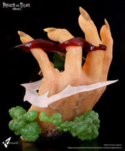 Load image into Gallery viewer, PRE-ORDER 1/10 Scale Diorama Levi Ackerman vs. Beast Titan Attack on Titan