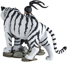 Load image into Gallery viewer, PRE-ORDER 1/18 Scale Ashiro Mina Kaiju No. 8