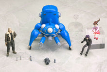 Load image into Gallery viewer, PRE-ORDER 1/35 Scale S.A.C. Tachikoma with Motoko Kusanagi & Batou Ghost in the Shell Model Kit