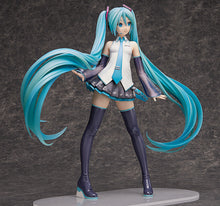Load image into Gallery viewer, PRE-ORDER 1/4 Scale Hatsune Miku V3 Character Vocal Series 01: Hatsune Miku (3rd-run)
