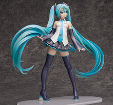 Load image into Gallery viewer, PRE-ORDER 1/4 Scale Hatsune Miku V3 Character Vocal Series 01: Hatsune Miku (3rd-run)