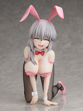 Load image into Gallery viewer, PRE-ORDER 1/4 Scale Tsuki Uzaki Bunny Ver. Uzaki-chan Wants to Hang Out
