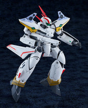 Load image into Gallery viewer, PRE-ORDER 1/72 Scale PLAMAX 1/72 VF-19P Excalibur (Planet Zola Patrol Corps) Macross Dynamite-seven