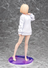 Load image into Gallery viewer, PRE-ORDER 1/7 Scale Chisato Nishikigi: Oversized Sweatshirt Ver. Lycoris Recoil