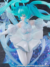 Load image into Gallery viewer, PRE-ORDER 1/7 Scale Hatsune Miku Crystal Dress Ver. Figure Character Vocal Series 01: Hatsune Miku
