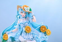 Load image into Gallery viewer, PRE-ORDER 1/7 Scale Hatsune Miku MAGICAL MIRAI 2026 Ver.
