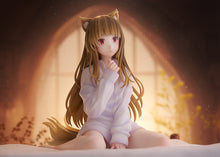 Load image into Gallery viewer, PRE-ORDER 1/7 Scale Holo: Dress Shirt Ver. Spice and Wolf: Merchant Meets the Wise Wolf