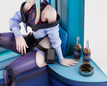 Load image into Gallery viewer, PRE-ORDER 1/7 Scale Lucy Cyberpunk Edgerunners