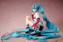 Load image into Gallery viewer, PRE-ORDER 1/4 Scale Hatsune Miku The Latest Street Style "Cute" Vocaloid