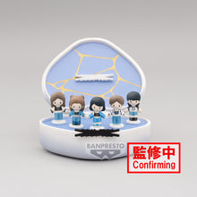 Load image into Gallery viewer, PRE-ORDER Antifragile Petit Doll Space Le Sserafim