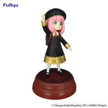 Load image into Gallery viewer, PRE-ORDER Anya Forger Get a Stella Star Exceed Creative Figure Spy x Family