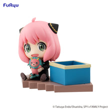Load image into Gallery viewer, PRE-ORDER Anya Forger Hold Figure Spy x Family