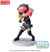 Load image into Gallery viewer, PRE-ORDER Anya Forger Luminasta Figure Playing Undercover Spy x Family
