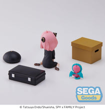 Load image into Gallery viewer, PRE-ORDER Anya Forger Pretend Play Luminasta Figure Spy x Family