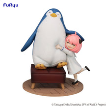 Load image into Gallery viewer, PRE-ORDER Anya Forger with Penguin Exceed Creative Figure Spy x Family