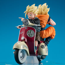 Load image into Gallery viewer, PRE-ORDER DESKTOP REAL McCOY EX Super Saiyan Son Goku & Super Saiyan Son Gohan & Mortorbike Dragon Ball Z