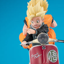 Load image into Gallery viewer, PRE-ORDER DESKTOP REAL McCOY EX Super Saiyan Son Goku & Super Saiyan Son Gohan & Mortorbike Dragon Ball Z