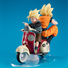 Load image into Gallery viewer, PRE-ORDER DESKTOP REAL McCOY EX Super Saiyan Son Goku & Super Saiyan Son Gohan & Mortorbike Dragon Ball Z