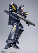 Load image into Gallery viewer, PRE-ORDER DX CHOGOKIN VF-17S Nightmare Stealth Valykyrie (Gamlin Kizaki use) Macross