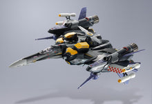 Load image into Gallery viewer, PRE-ORDER DX CHOGOKIN VF-25S Armored Messiah Valkyrie (Ozma Lee Machine Revival Ver.) Macross Frontier