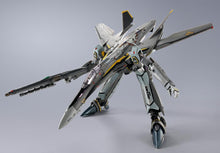 Load image into Gallery viewer, PRE-ORDER DX CHOGOKIN VF-25S Armored Messiah Valkyrie (Ozma Lee Machine Revival Ver.) Macross Frontier