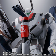 Load image into Gallery viewer, PRE-ORDER DX Chogokin Mechanical VF-1S Strike Valkyrie Macross