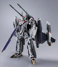 Load image into Gallery viewer, PRE-ORDER DX Chogokin VF-25F Tornado Messiah Valkyrie (Alto Saotome Machine Revival Ver.) Macross Frontier: The False Songstress