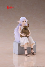 Load image into Gallery viewer, PRE-ORDER Desktop Cute Figure Frieren In Training Ver. Frieren Beyond Journey's End