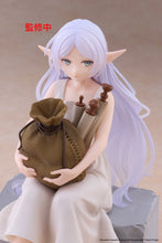 Load image into Gallery viewer, PRE-ORDER Desktop Cute Figure Frieren In Training Ver. Frieren Beyond Journey's End