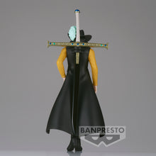 Load image into Gallery viewer, PRE-ORDER Dracule Mihawk The Shukko One Piece