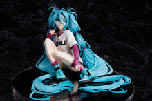 Load image into Gallery viewer, PRE-ORDER 1/4 Scale Hatsune Miku x Mai Yoneyama The Latest Street Style "Cute" Vocaloid Limited Edition