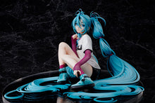 Load image into Gallery viewer, PRE-ORDER 1/4 Scale Hatsune Miku x Mai Yoneyama The Latest Street Style "Cute" Vocaloid Limited Edition