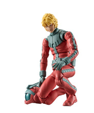 Load image into Gallery viewer, PRE-ORDER G.M.G. COLLECTION EX 09 Mobile Suit Gundam Earth Federation Amuro Ray & Char Aznable Normal Suit Ver. (with gift) Mobile Suit Gundam