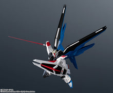 Load image into Gallery viewer, PRE-ORDER Gundam Universe ZGMF-X10A Freedom Gundam Renewal Mobile Suit Gundam SEED