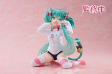 Load image into Gallery viewer, PRE-ORDER Hatsune Miku Desktop Cute Figure