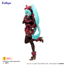 Load image into Gallery viewer, PRE-ORDER Hatsune Miku Exceed Creative Figure SweetSweets Series Noel Raspberry ver.