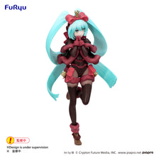 Load image into Gallery viewer, PRE-ORDER Hatsune Miku Exceed Creative Figure SweetSweets Series Noel Raspberry ver.