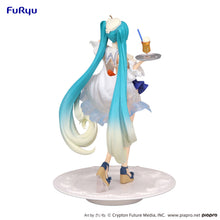 Load image into Gallery viewer, PRE-ORDER Hatsune Miku Exceed Creative Figure SweetSweets Series Tropical Juice