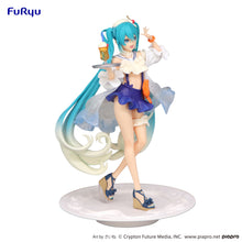 Load image into Gallery viewer, PRE-ORDER Hatsune Miku Exceed Creative Figure SweetSweets Series Tropical Juice