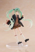 Load image into Gallery viewer, PRE-ORDER Hatsune Miku Fashion Preppy Ver. Character Vocal Series 01: Hatsune Miku