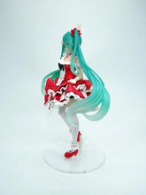 Load image into Gallery viewer, PRE-ORDER Hatsune Miku Figure Fashion Lolita Ver.