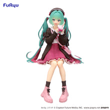 Load image into Gallery viewer, PRE-ORDER Hatsune Miku Noodle Stopper Figure Autumn Date Pink Color ver.