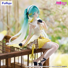 Load image into Gallery viewer, PRE-ORDER Hatsune Miku Noodle Stopper Figure Canary Bird