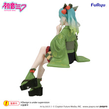 Load image into Gallery viewer, PRE-ORDER Hatsune Miku Noodle Stopper Figure Flower Fairy Winter Cherry Green Color ver.