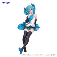 Load image into Gallery viewer, PRE-ORDER Hatsune Miku Noodle Stopper Figure Kuroboshi Kouhaku ver. (Reproduction)