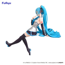 Load image into Gallery viewer, PRE-ORDER Hatsune Miku Noodle Stopper Figure Kuroboshi Kouhaku ver. (Reproduction)