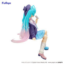 Load image into Gallery viewer, PRE-ORDER Hatsune Miku Noodle Stopper Figure Love Blazer Navy Color ver.