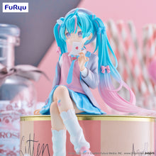 Load image into Gallery viewer, PRE-ORDER Hatsune Miku Noodle Stopper Figure Love Blazer ver.