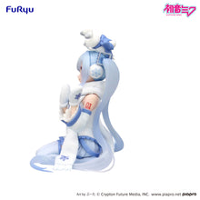 Load image into Gallery viewer, PRE-ORDER Hatsune Miku Noodle Stopper Figure Snow Miku Sky Town 10th ver.