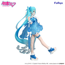 Load image into Gallery viewer, PRE-ORDER Hatsune Miku Trio-Try-iT Figure Rainy Dance